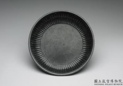 图片[3]-Jade plate with floral rim, India-China Archive